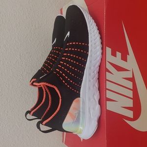 Nike React Phantom Run Flyknit 2 Premium